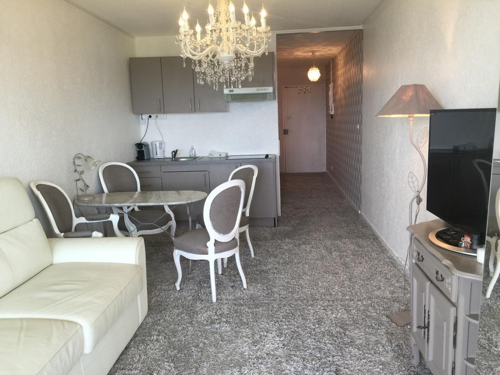 Dionysos Vue Mer Cannes Exteriör bild